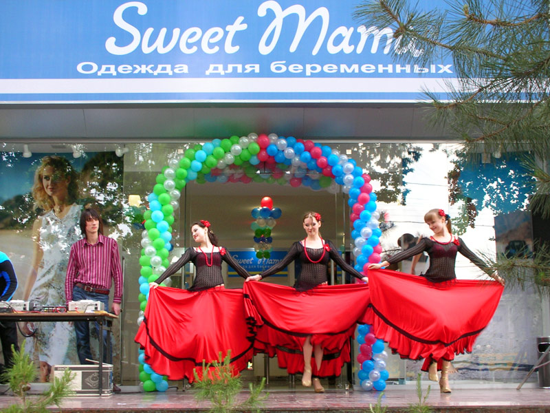 Праздничное открытие магазина в Ташкенте